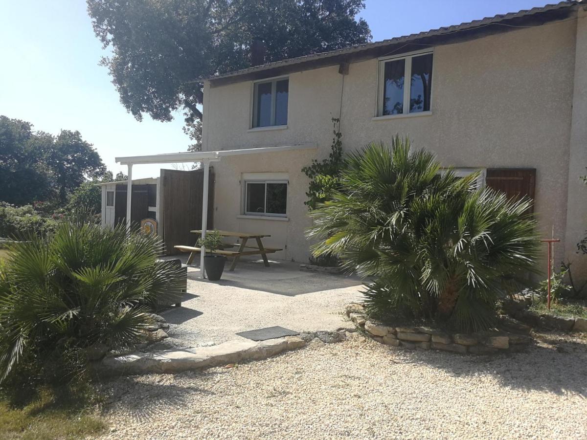 Mas Des Gardies Saint-Julien-de-Peyrolas Exterior photo